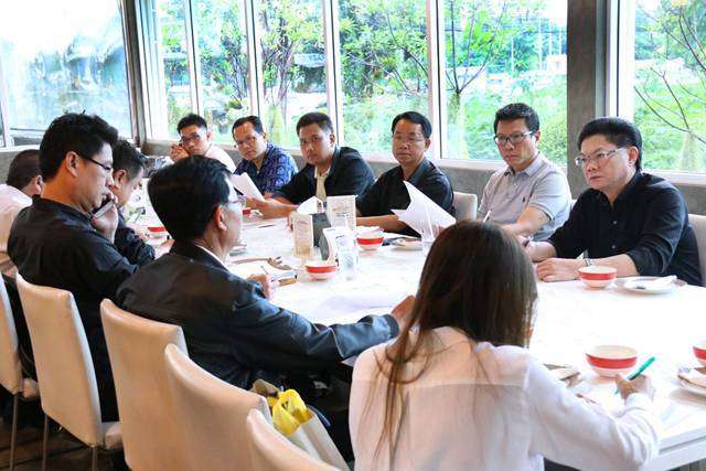 5 เทศบาลขอนแก่น ร่วมกับผู้บริหาร KKTS ประชุมเดินหน้าระบบขนส่งมวลชน รถไฟฟ้ารางเบา LRT