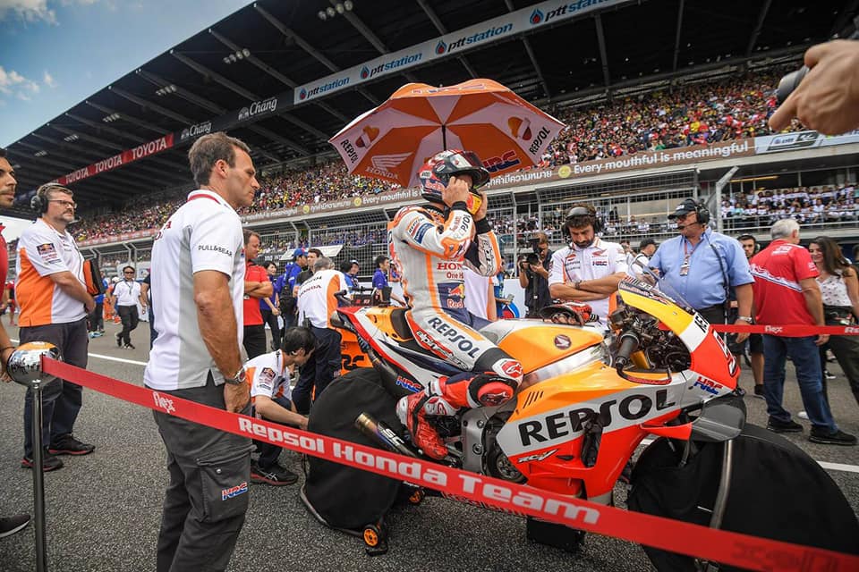 บุรีรัมย์คนล้น เศรษฐกิจเฟื้องยอดผู้เข้าชม Moto GT 2018 ครั้งแรกในไทยทะลุ 2.2 แสนคน
