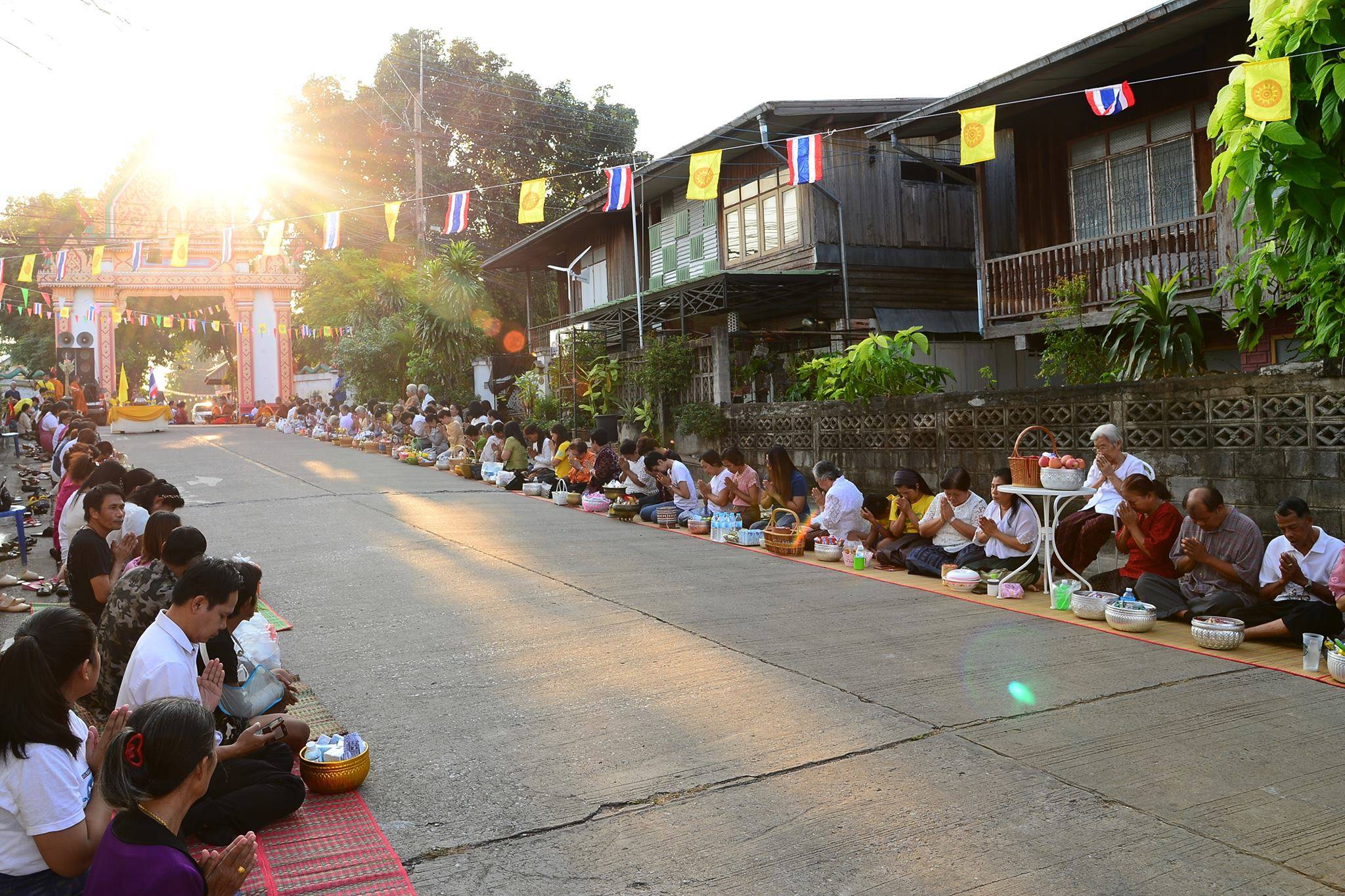 เปิดถนนสายบุญ ชุมชนศรีฐาน ดันเป็นแหล่งเที่ยวเที่ยวเชิงประวัติศาสตร์