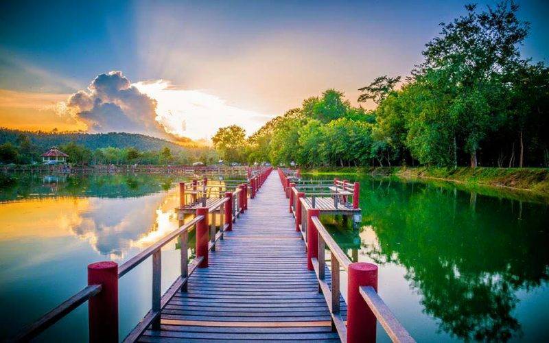  หนองบัวฯ เมืองต้องนอน
