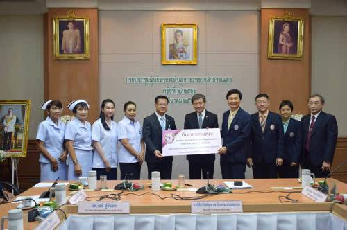สสจ.ขอนแก่น รับมอบวัสดุทันตกรรม ขยายโอกาสให้คนชนบทเข้าถึงบริการทันตกรรม